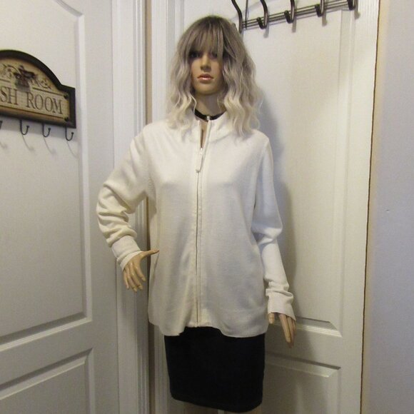 Ladies Cream Colour size Medium P- 12P – Size 10-12 - Picture 3 of 7